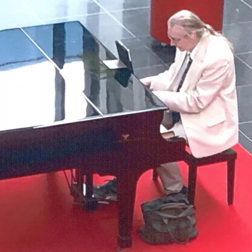 Bob Helsloot